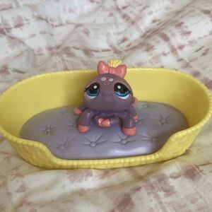 Littlest Pet Shop Blythe Purple Spider w/ Blue Eyes #1619 Hasbro LPS